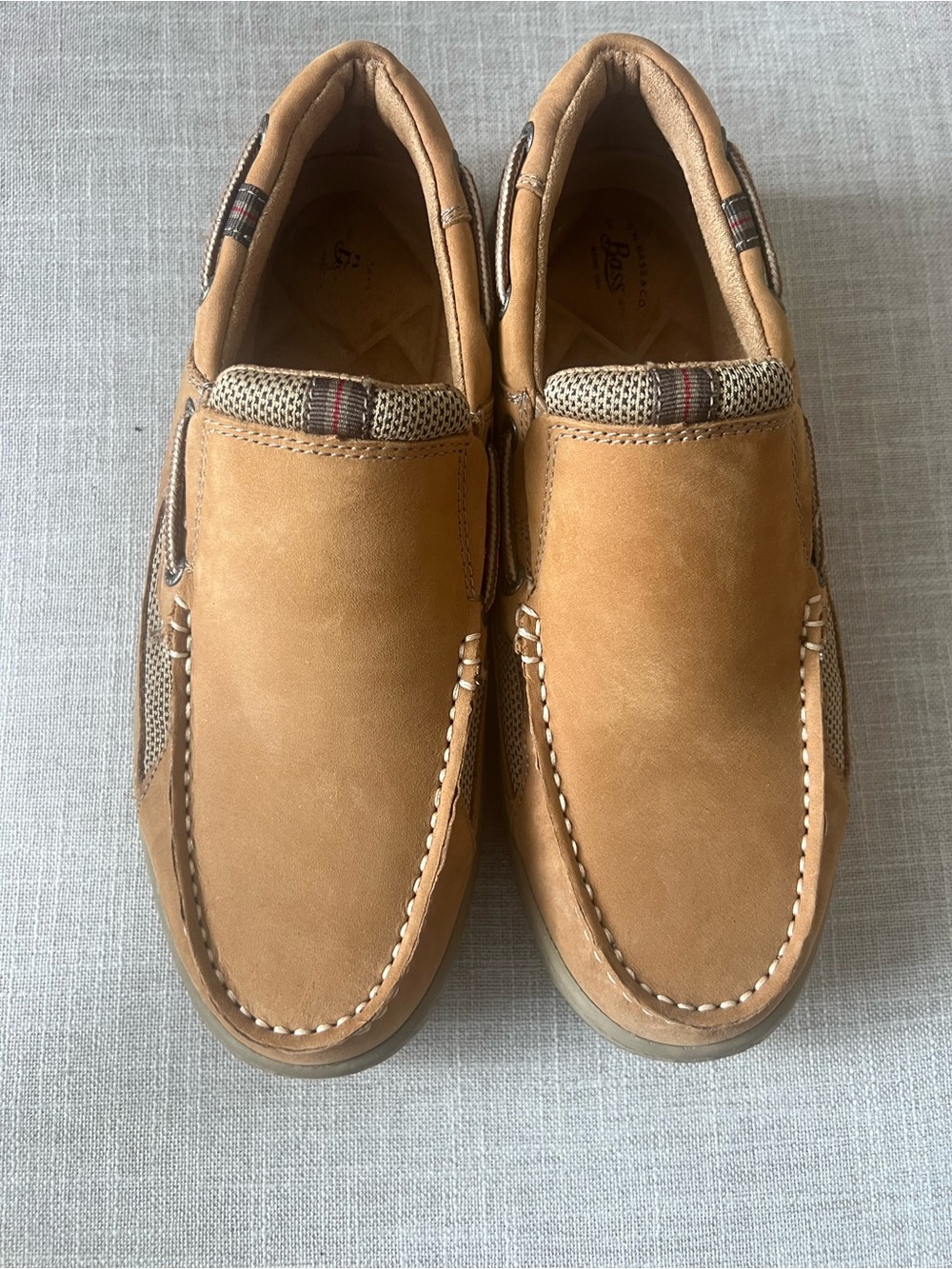 GH Bass & Co. Tan leather loafers, men’s 8, casual preppy office dressy